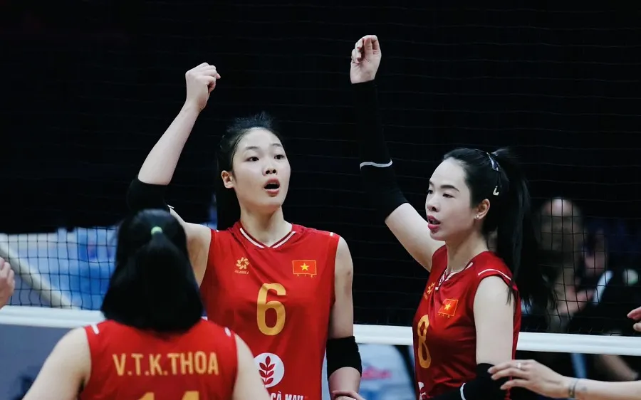 Đội tuyển bóng chuyền nữ Việt Nam sẽ thi đấu trận tứ kết ở ngày 28-8. Ảnh: VFV