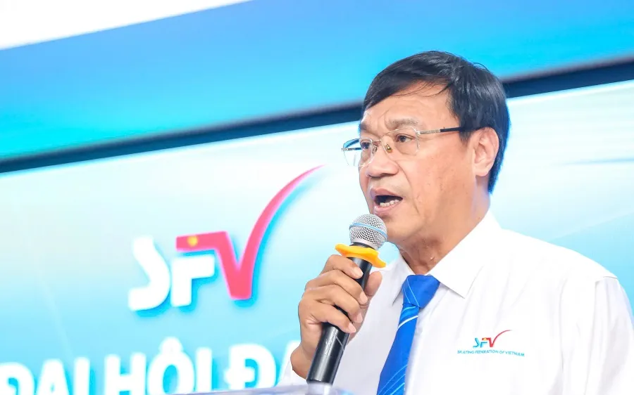 Ông Đặng Hà Việt tái trúng cử Chủ tịch nhiệm kỳ III của LIên đoàn trượt băng và roller Việt Nam. Ảnh: LƯỢNG LƯỢNG