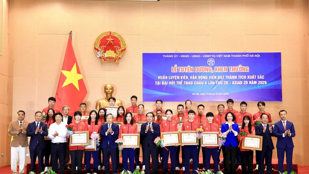 Thành phố Hà Nội tổ chức tuyên dương, khen thưởng thành tích ASIAD 20 cho các HLV, VĐV. Ảnh: VIẾT THÀNH