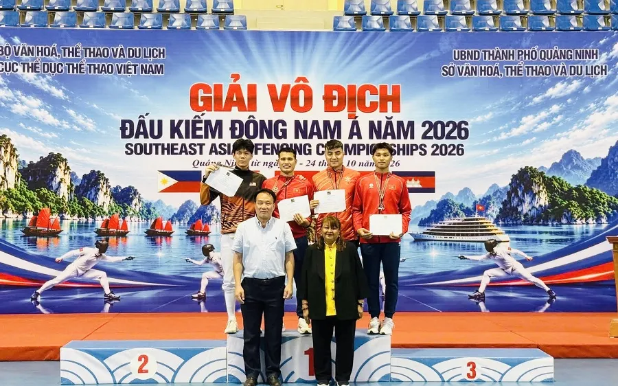 Các kiếm thủ có thành tích cao nhất nội dung kiếm chém cá nhân nam. Ảnh: MINH MINH