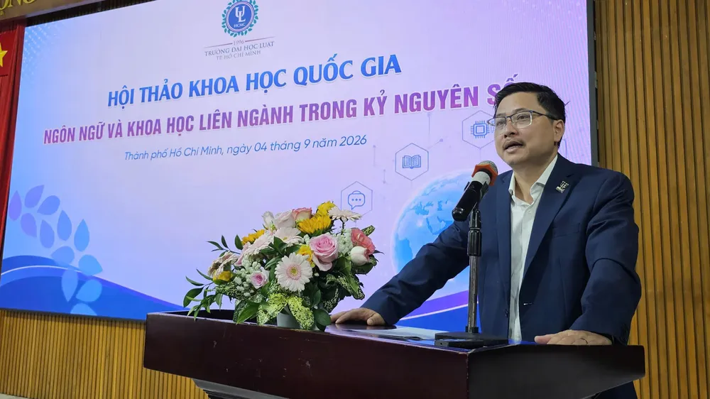 PGS.TS Trần Việt Dũng, Phó Hiệu trưởng Trường ĐH Luật TPHCM, phát biểu khai mạc hội thảo.
