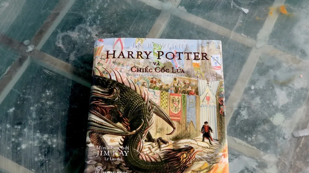 Ra mắt “Harry Potter và chiếc cốc lửa” phiên bản in màu