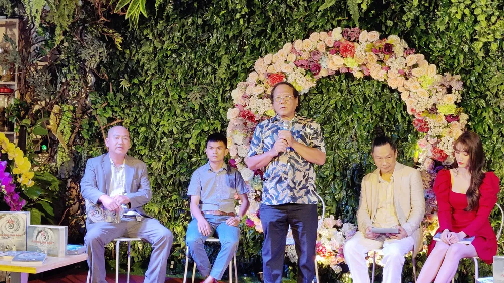 Ra mắt sách kể chuyện “bếp núc” của Kiều @ 