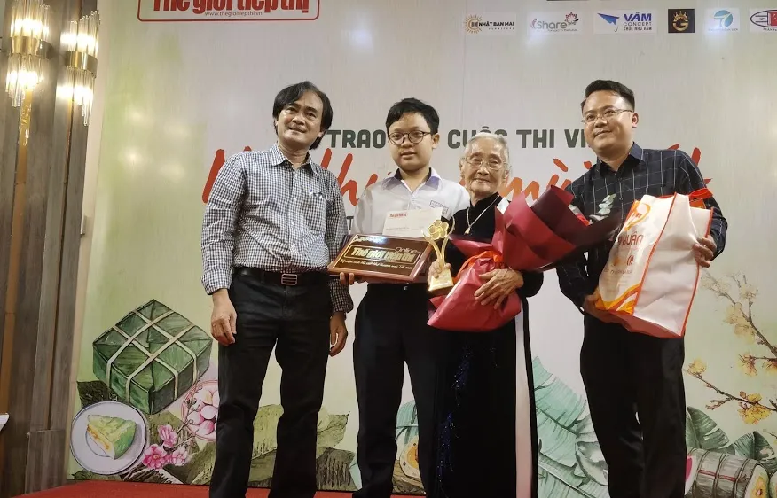 Tác giả 90 tuổi đoạt giải trong cuộc thi viết “Nhớ thương mùi Tết”