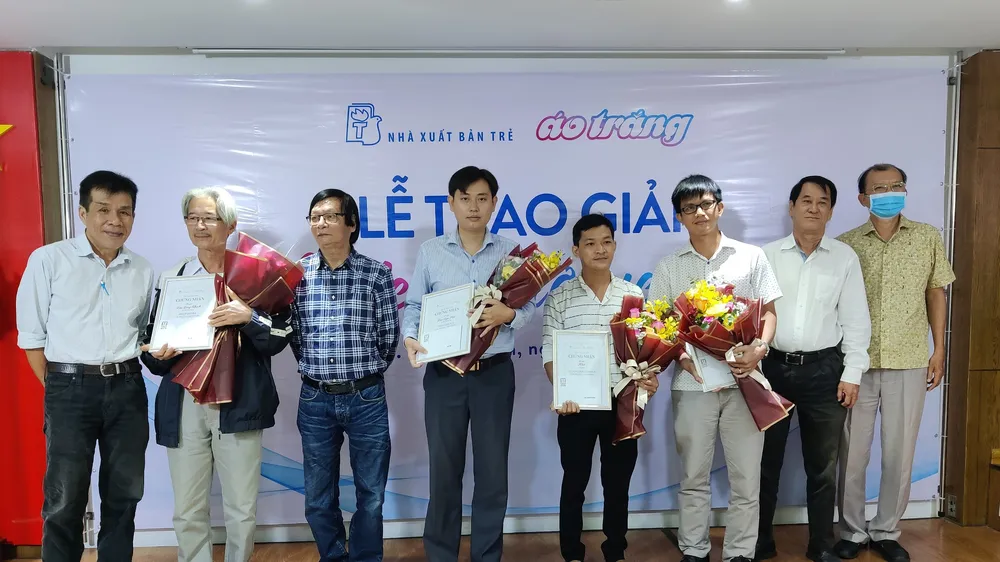 Mạch nguồn lục bát từ một cuộc thi 