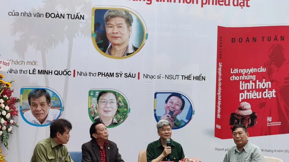 Ấm áp tình đồng đội từ “Lời nguyện cầu cho những linh hồn phiêu dạt”