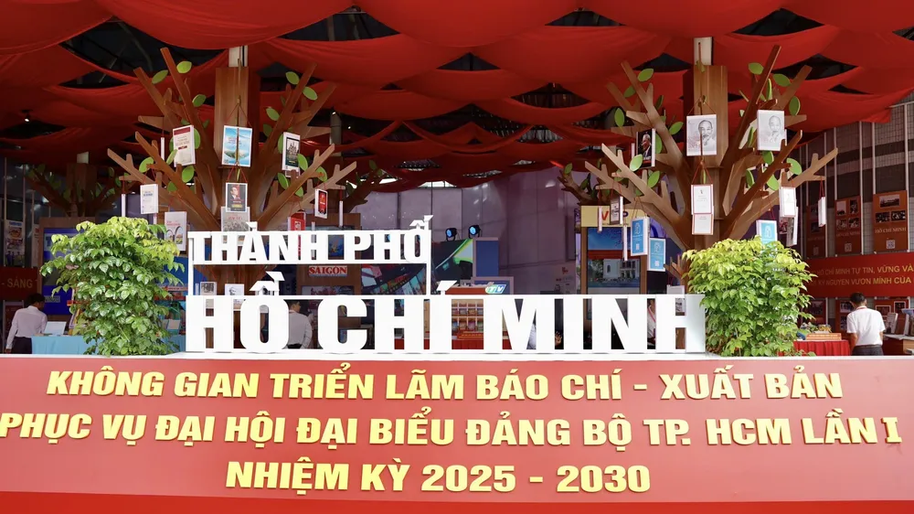 Triển lãm thành tựu báo chí - xuất bản chào mừng Đại hội đại biểu Đảng bộ TPHCM lần thứ I 