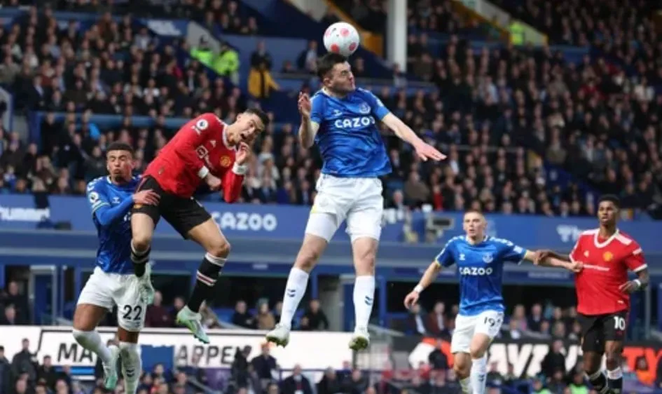 Ronaldo bất lực trong trận thua của Manchester United trước Everton