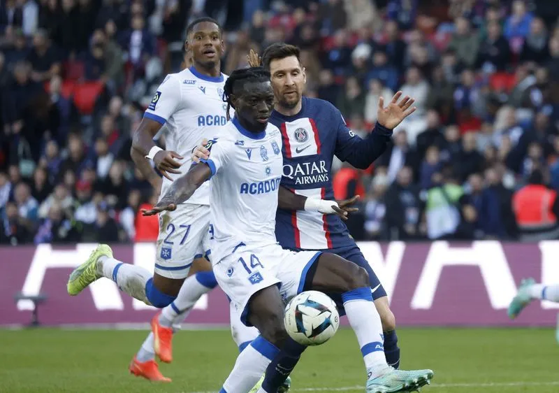 Messi vẫn cùng PSG tiếp đón Auxerre