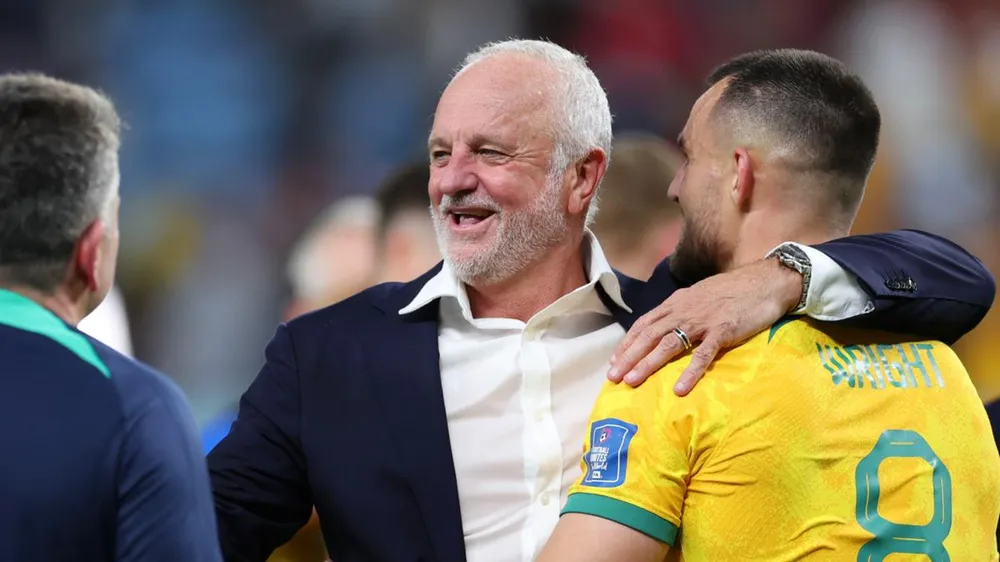 HLV kỳ cựu Graham Arnold được bình chọn xuất sắc nhất World Cup 2022