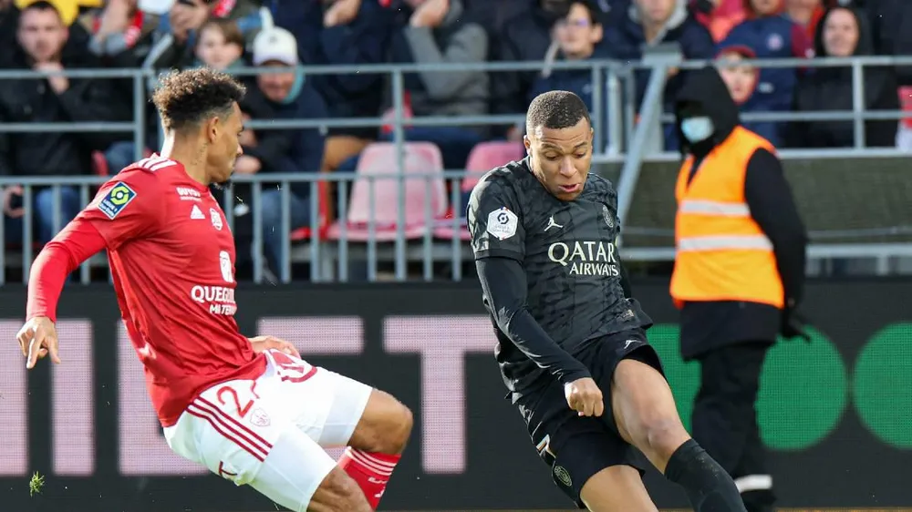 Mbappe sẽ lại tỏa sáng trước Brest?