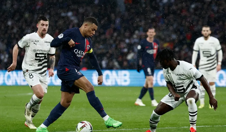 Mbappe cùng PSG sẽ "thị uy sức mạnh" trước kẻ thách thức Rennes?