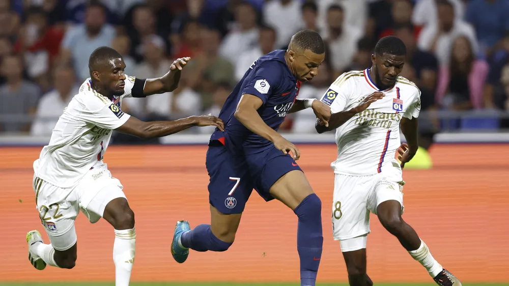 Olympique Lyonnais "đại chiến nước Pháp" với Paris Saint-Germain