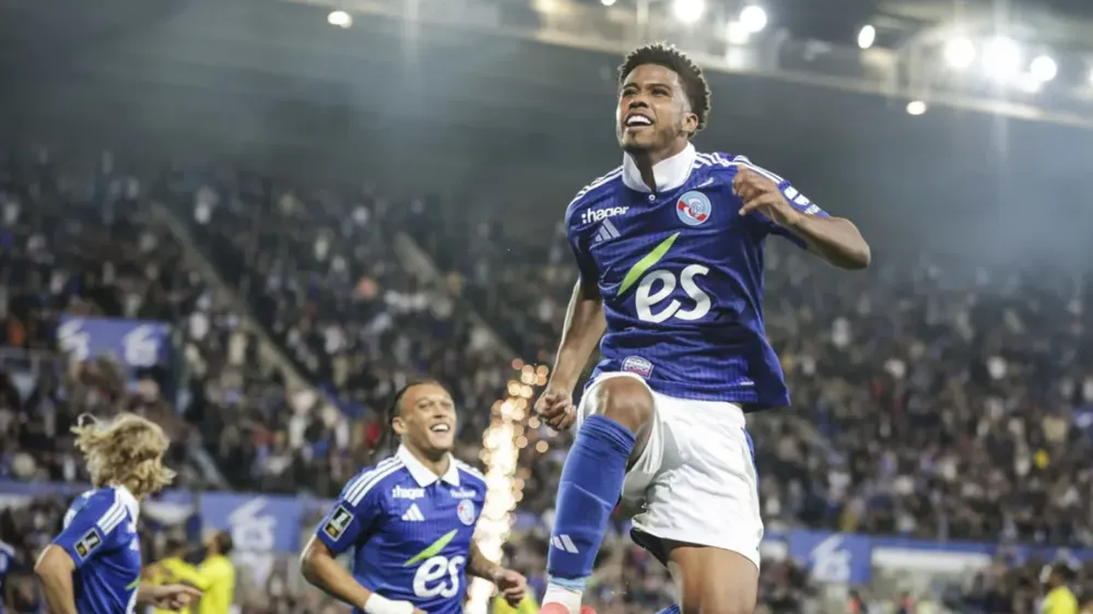 Andrey Santos, ngôi sao hàng đầu của Strasbourg được mượn từ Chelsea