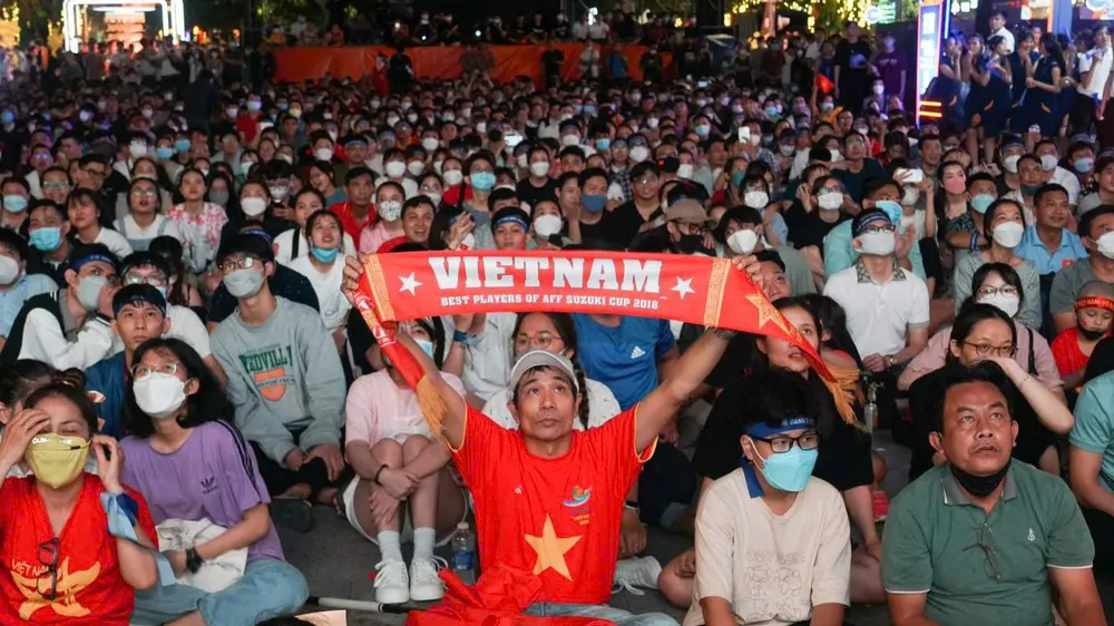 TPHCM lắp đặt 5 màn hình LED "khổng lồ" tiếp lửa đội tuyển Việt Nam tại ASEAN Cup 2026. Ảnh: Quỳnh Mai