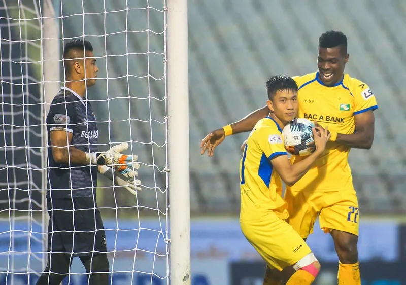 Hy vọng quả bóng LS V-League 2020 sẽ sớm lăn trở lại