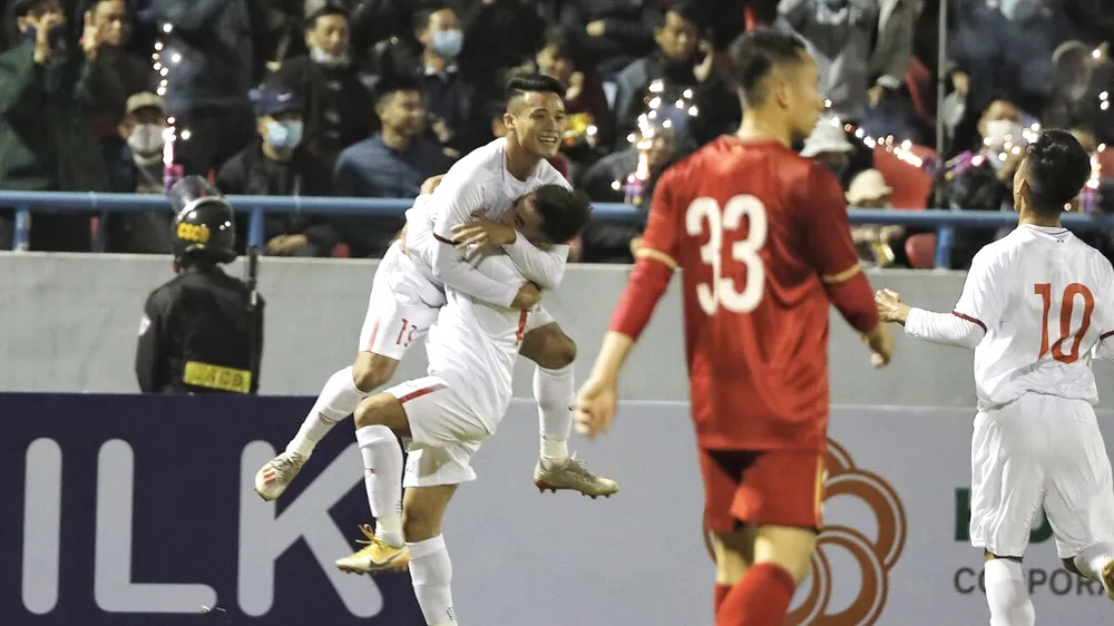 U22 Việt Nam 2 lần vượt lên dẫn trước. Ảnh: MINH HOÀNG