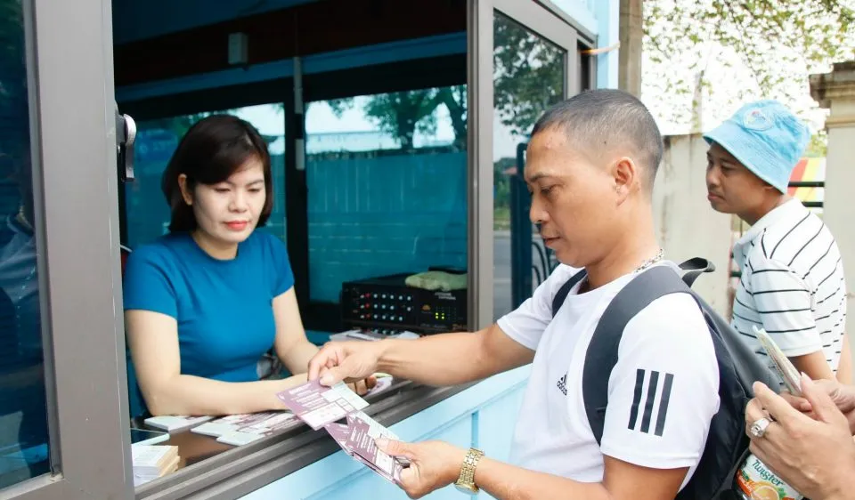 Dù khán giả đến mua vé đông, nhưng công tác đảm bảo trật tự được tiến hành tốt