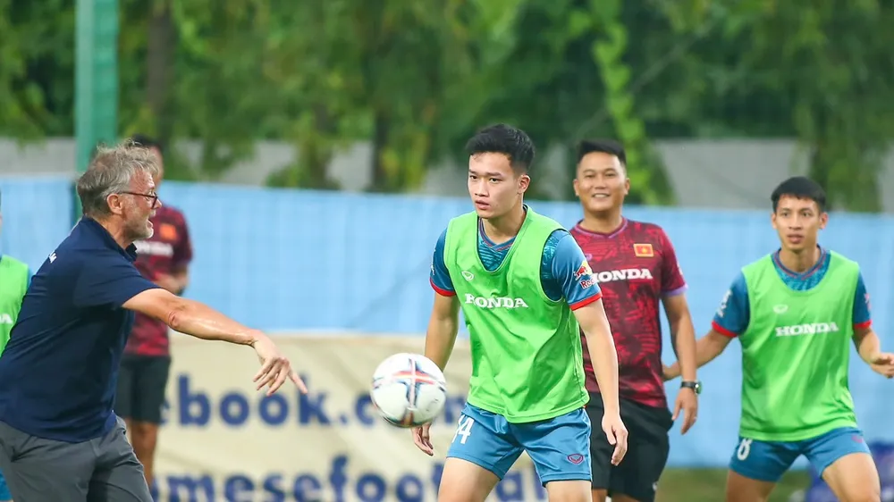 Thầy trò HLV Troussier sẽ sớm đi vào chuẩn bị cho đợt FIFA Days vào tháng 10