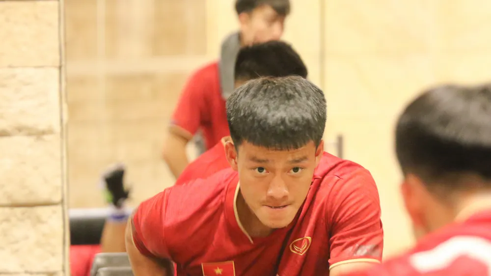 Các cầu thủ Việt Nam trong phòng tập Gym ngày 14-11