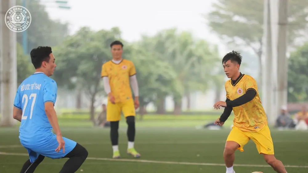 Tiền đạo Văn Đức đã ra sân trong trận giao hữu mới đây của CLB CAHN