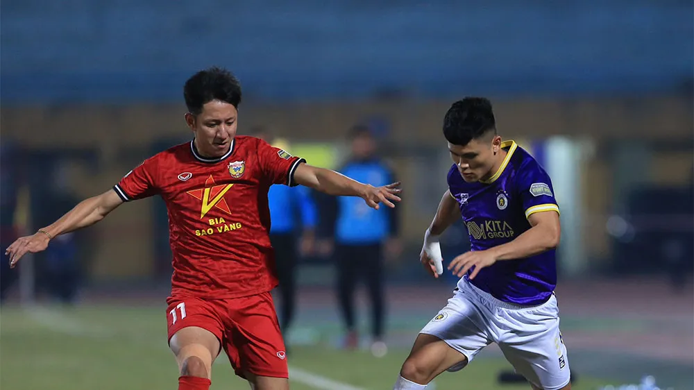 Cả Hà Tĩnh lẫn Hà Nội FC đều đang có những vấn đề về phong độ