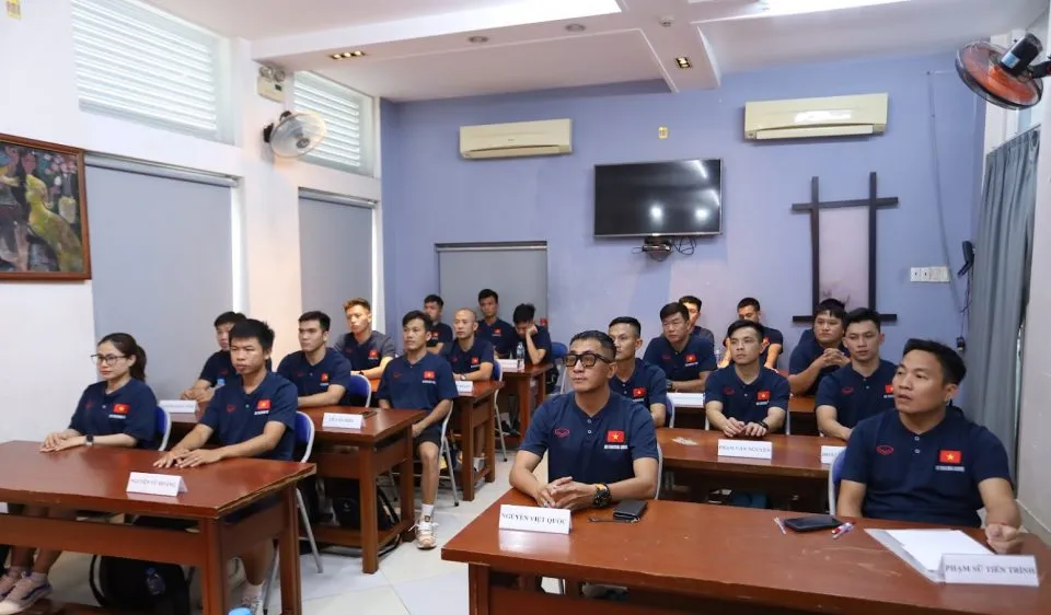 Có 20 HLV tham gia khóa học lần này