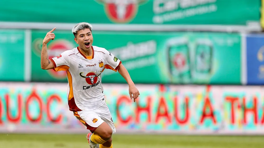 Tiền đạo Thanh Bình