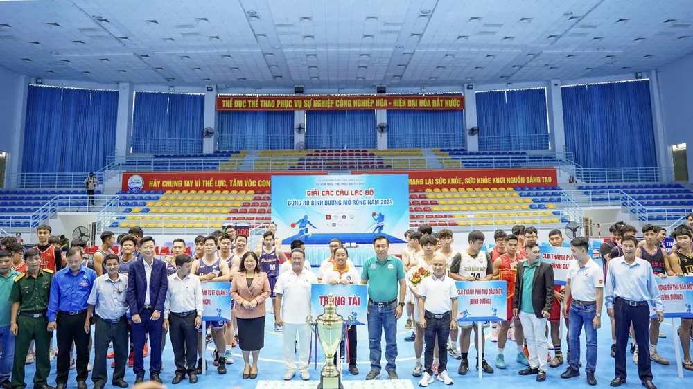 Tham dự giải năm nay có 8 đội đến từ TPHCM và Bình Dương