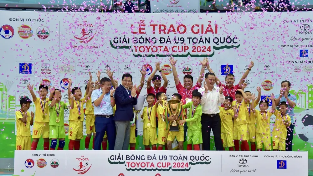 Gia Bảo Hải Dương lần đầu đăng quang Giải U9 toàn quốc