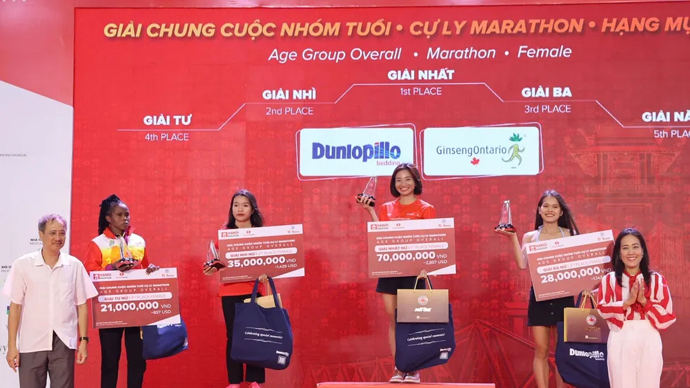 Nguyễn Thị Oanh đoạt Giải nhất nữ cự ly Marathon (42,195 km)
