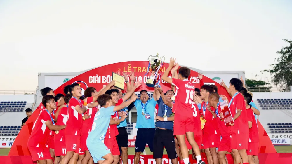 Niềm vui chiến thắng của U19 PVF