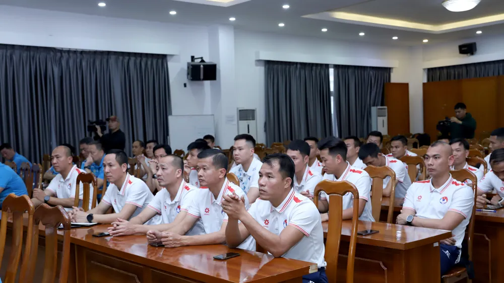 Có 8 giám sát và 53 trọng tài khu vực phía Bắc tham gia chương trình tập huấn giữa mùa giải. 