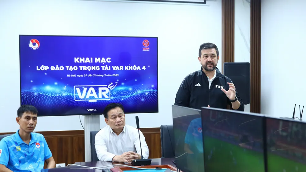 Ông Farkhad Abdullaev – giảng viên FIFA 
