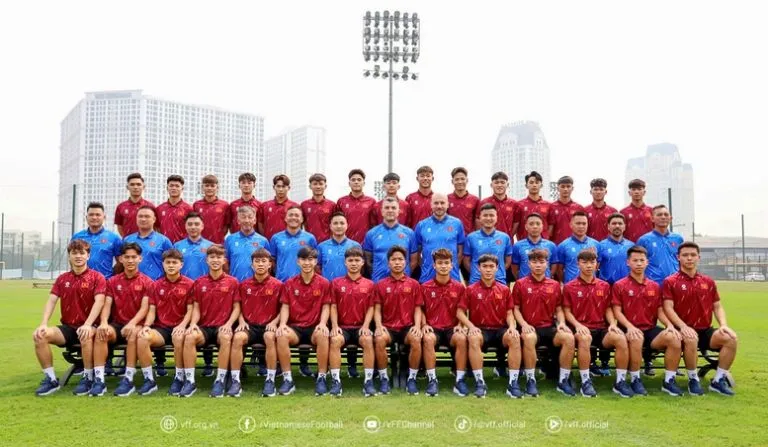 Đội tuyển U17 Việt Nam sẵn sàng cho trận đấu quyết định với đội U17 UAE.