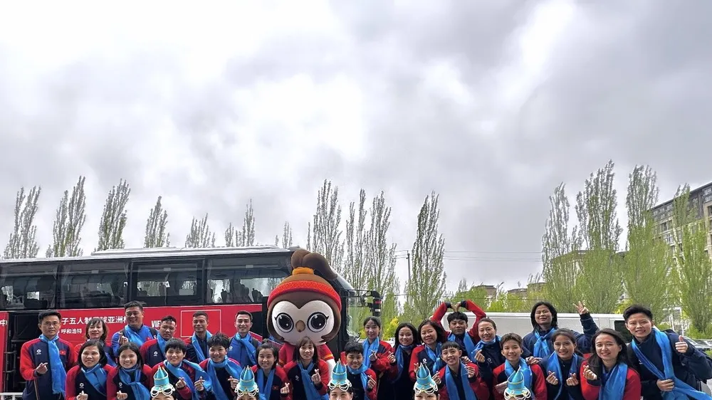 Đội tuyển futsal nữ Việt Nam đến khách sạn Sheraton Hohhot, nơi được BTC bố trí cho 6 đội nghỉ ngơi.