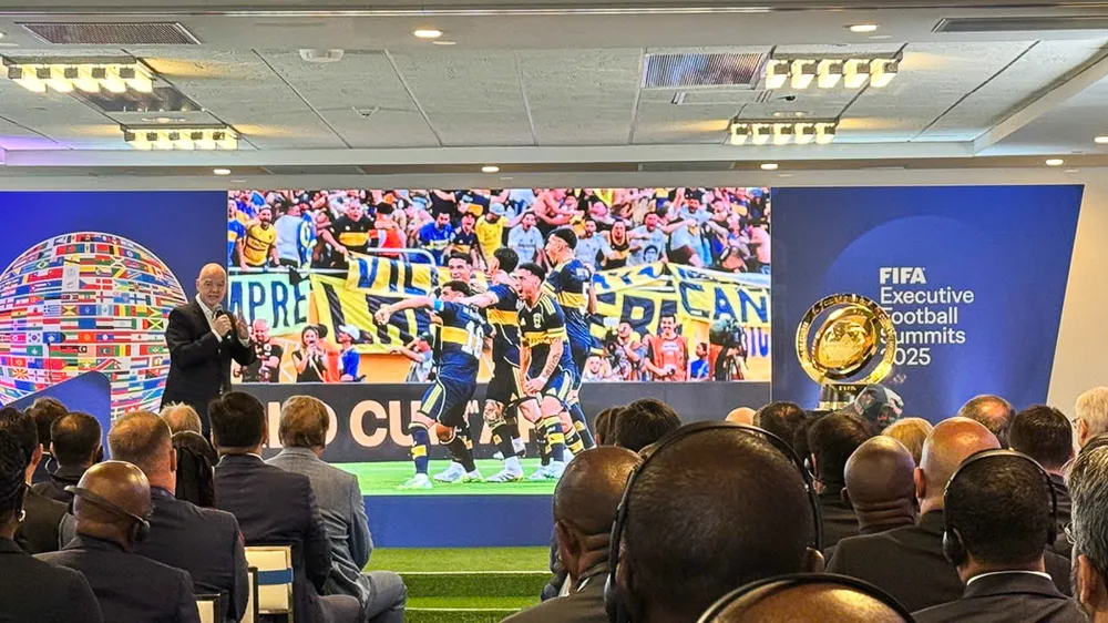 Chủ tịch FIFA Gianni Infantino phát biểu tại Hội nghị.