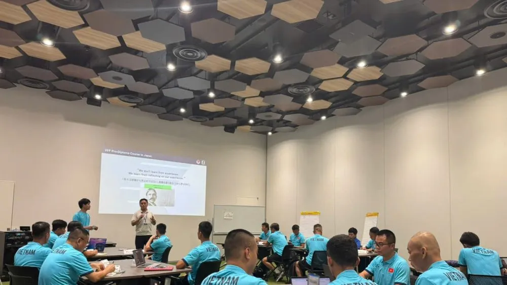 Các học viên tại buổi học đầu tiên ngày 1-7.