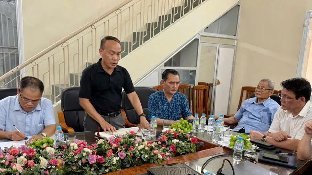 Tổng thư ký LĐBĐ Việt Nam ông Nguyễn Văn Phú phát biểu tại buổi gặp.