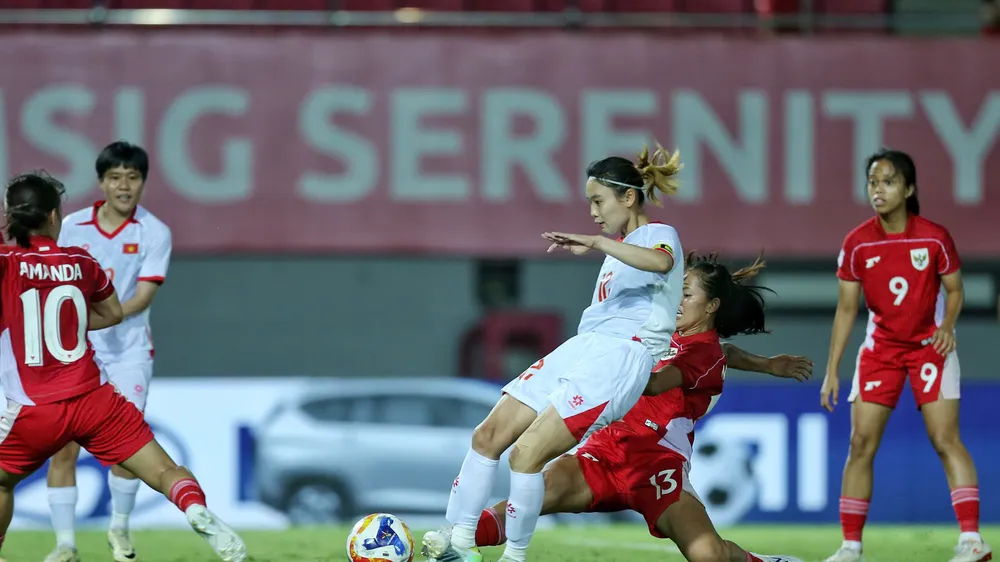 Dù vào sân từ ghế dự bị nhưng Hải Yến kịp ghi 2 bàn cho đội nhà trong trận thắng Indonesia 7-0. Ảnh: MINH HOÀNG