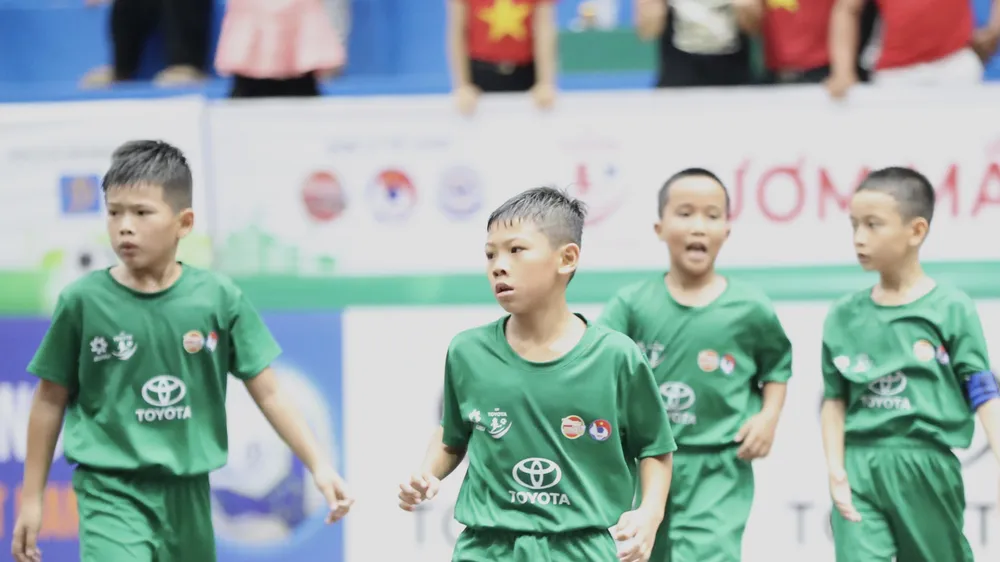 Niềm vui của các cầu thủ U9 Văn Tâm Đồng Nai sau khi giành chiến thắng trước U9 SLNA