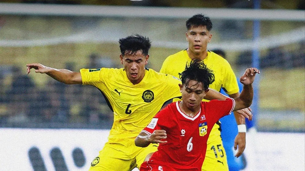 Đội tuyển Lào không thể đứng vững trên sân Bukit Jalil khi để thua cách biệt 1-5. Ảnh: AFC