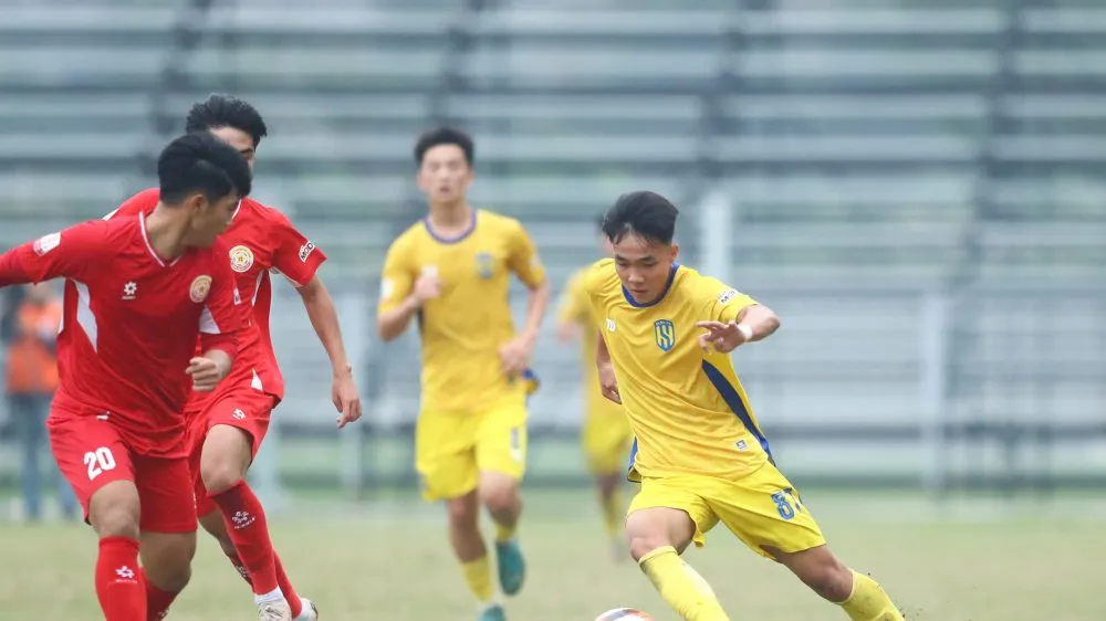 U19 SLNA vượt qua PVF trong trận chung kết sau loạt sút luân lưu 11m.