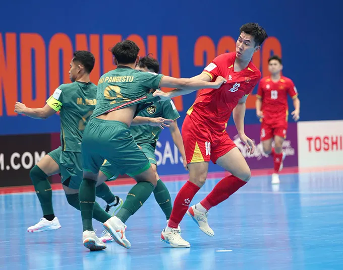 Indonesia vượt qua đội tuyển Việt Nam trong trận Tứ kết đầy gay cấn