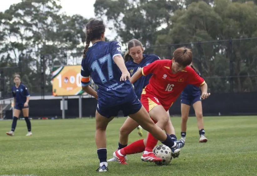 U15 nữ Việt Nam đã có chuyến thi đấu bổ ích tại giải để nâng cao kinh nghiệm trận mạc quốc tế. Ảnh: VFF