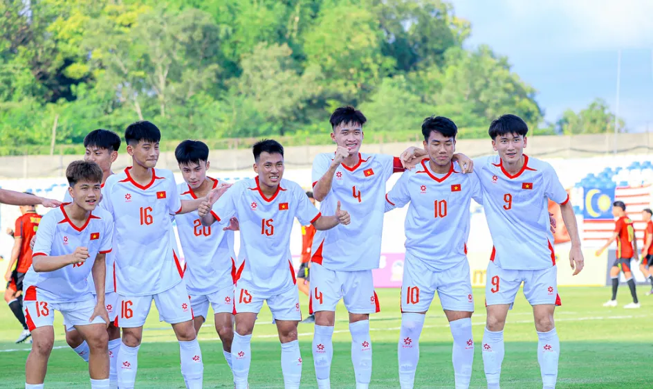U17 Việt Nam đang tạm dẫn đầu bảng A với 6 điểm. Ảnh: VFF