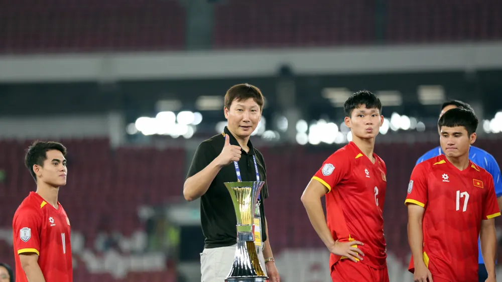 HLV Kim Sang-sik cùng đội tuyển U23, đội tuyển Việt Nam đạt nhiều thành tích trong thời gian qua. 