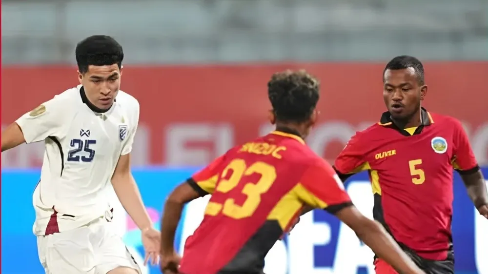 Timor Leste trong trận gặp Thái Lan trên sân Hàng Đẫy tại ASEAN Cup 2024. Ảnh: Aseanfootball