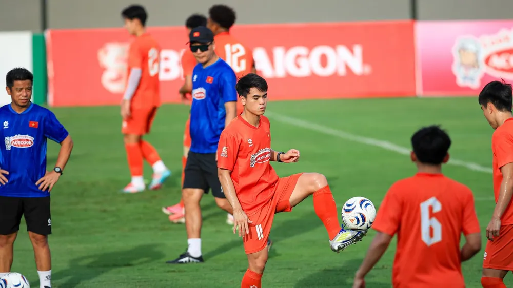 Khuất Văn Khang không thể tiếp tục đồng hành cùng đội tuyển Việt Nam trước thềm ASEAN Cup 2026.
