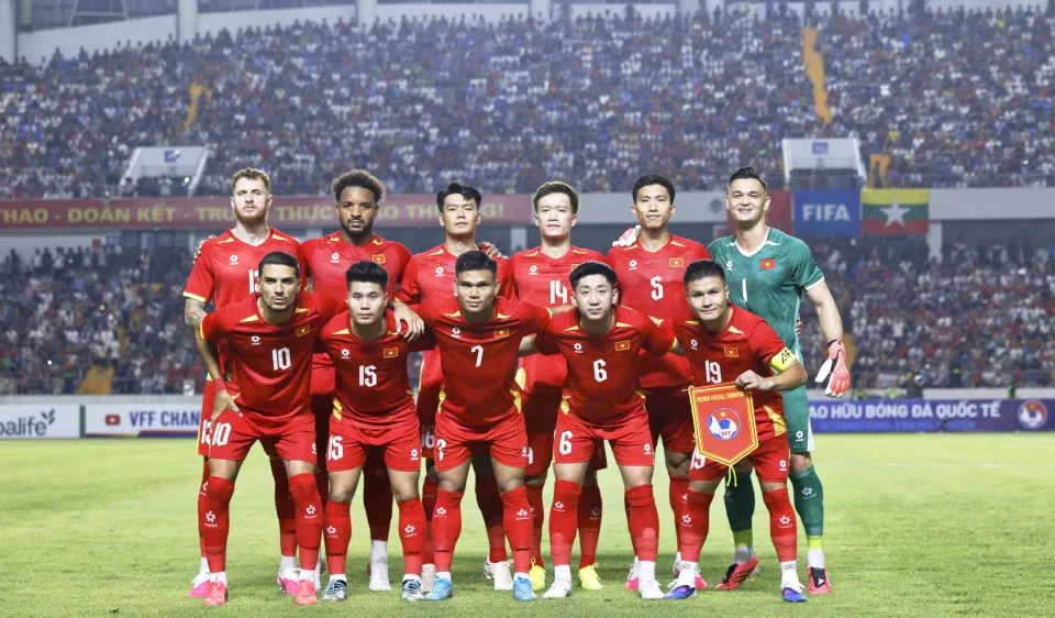 Đội tuyển Việt Nam giữ hạng trong top 100 trên BXH FIFA.